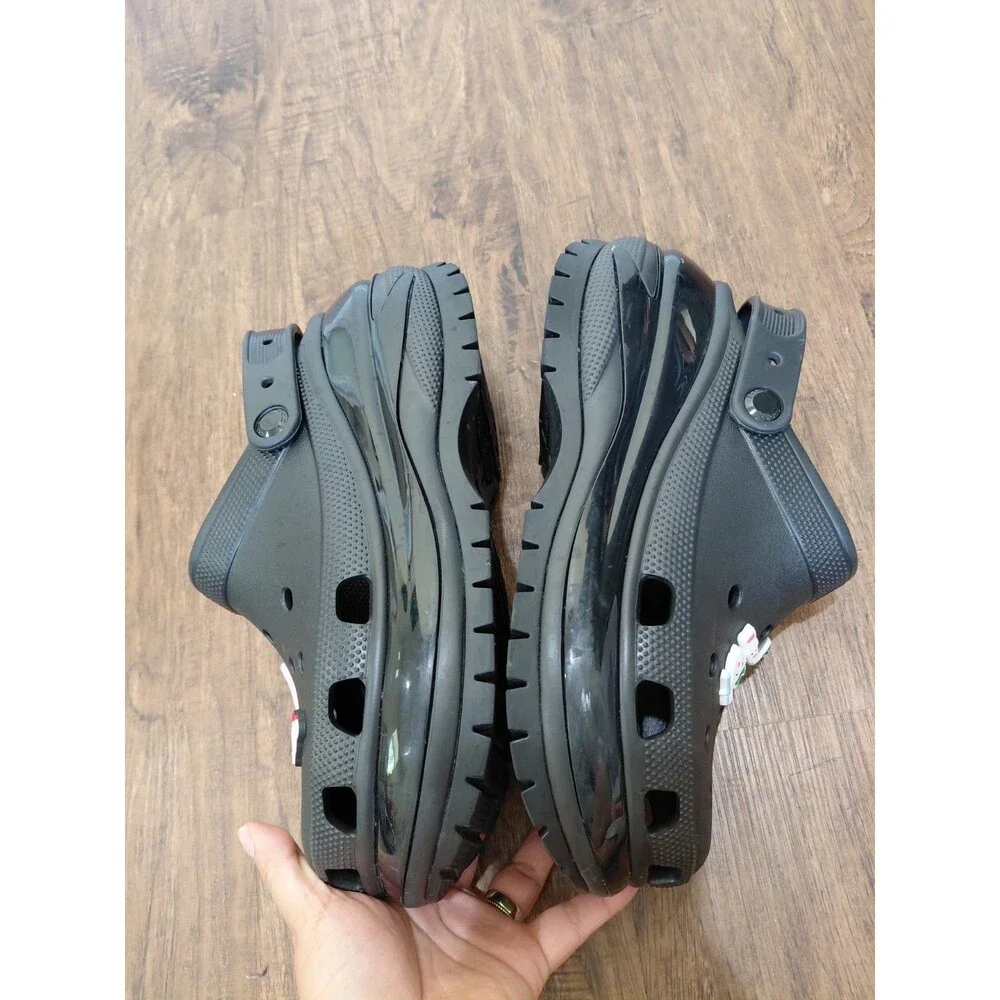 CROCS Black Mega Crush Rebel Clogs Black M8 W10 SANDALS PLATFORM